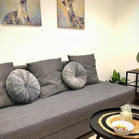 Modernguestniort - Paradis Luaran gambar